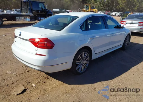 2016 Volkswagen Passat 1.8T S из США, поврежденный, VIN 1VWAS7A30GC009223